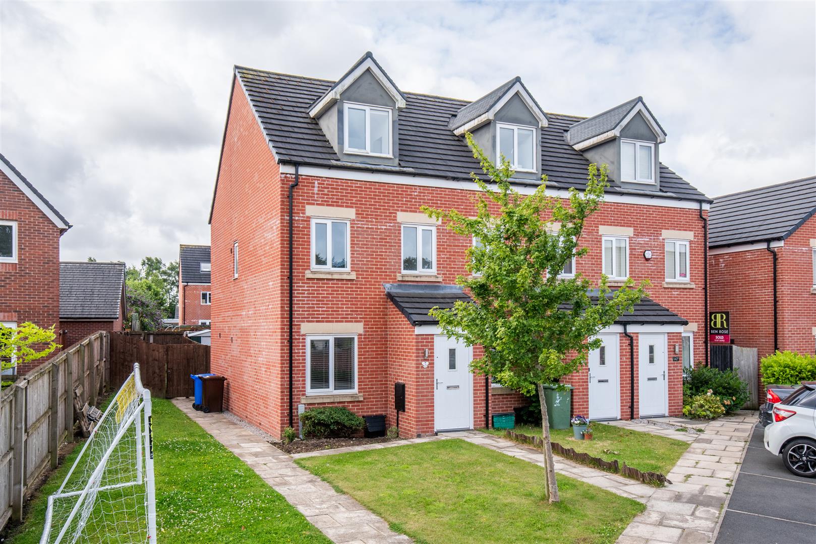 3 bed property in Brookwood Way, Chorley